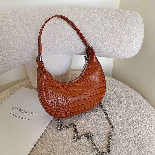 

малый багет сумки на ремне сумки урожай hobos сумка для женщин кожа женский крокодил pattern moon shape bolsa bolsa feminina