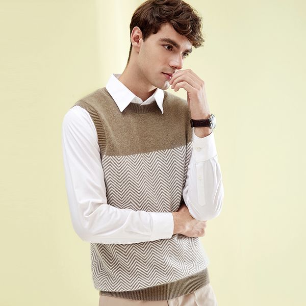 

2018 new autumn winter round vest casual cashmere sweater, Black;white
