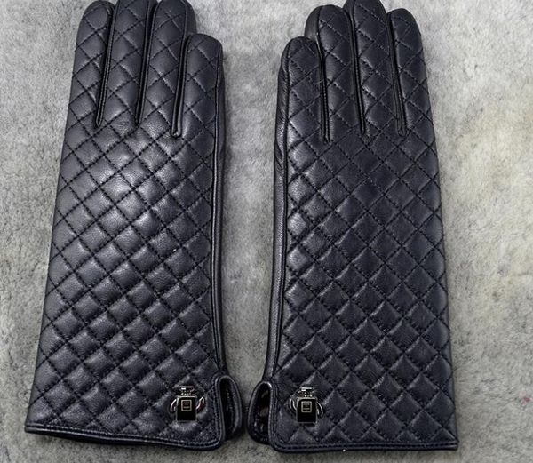 

women winter fur luxury leather softs fashion brand gloves diamond lattice rabbit soft warm sheepskin drive locomotive rider gloves, Blue;gray