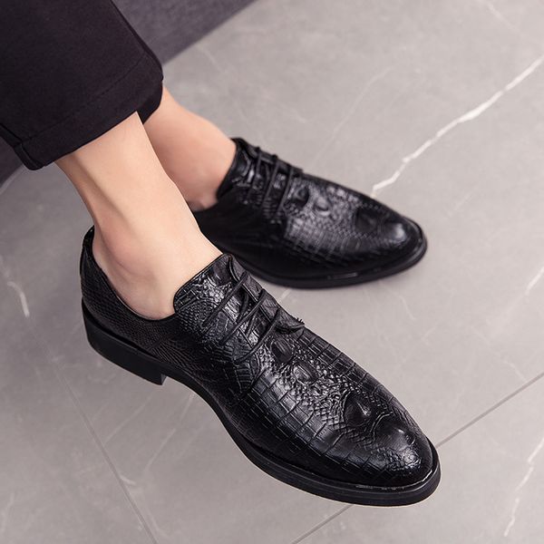 

2020 new large size crocodile pointed leather shoes mens popular formal shoes crocodile leather shoes mens cross-border, Black