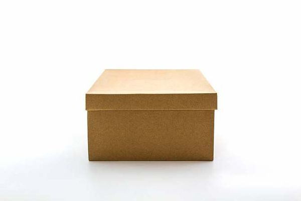 

original shoe boxes are only required for guests who have bought shoes, Black;red