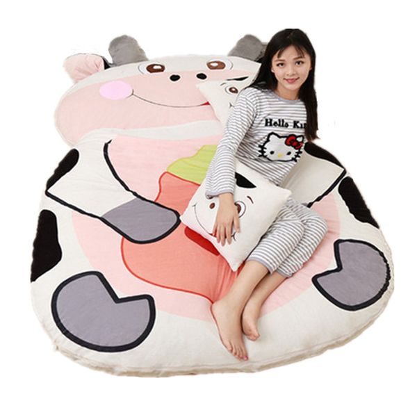 Dorimytrader Animale Divertente Mucca da Latte Beanbag Farcito Morbido Enorme Letto Tatami Divano Tappeto Materasso per Bambini Regalo Decorazione DY60847