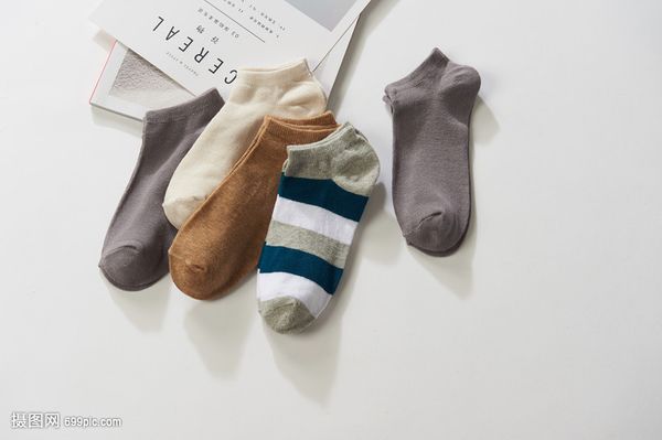 

мужские чистые однотонные носки, доказательство запаха, доказательство пота, однотонные носки для молодых людей. семьдесят первая категория, Black