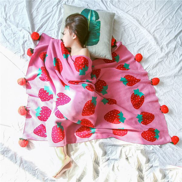 

2019 ins strawberry knitted blanket three-dimensional fringed with pompon cotton baby blanket the gift