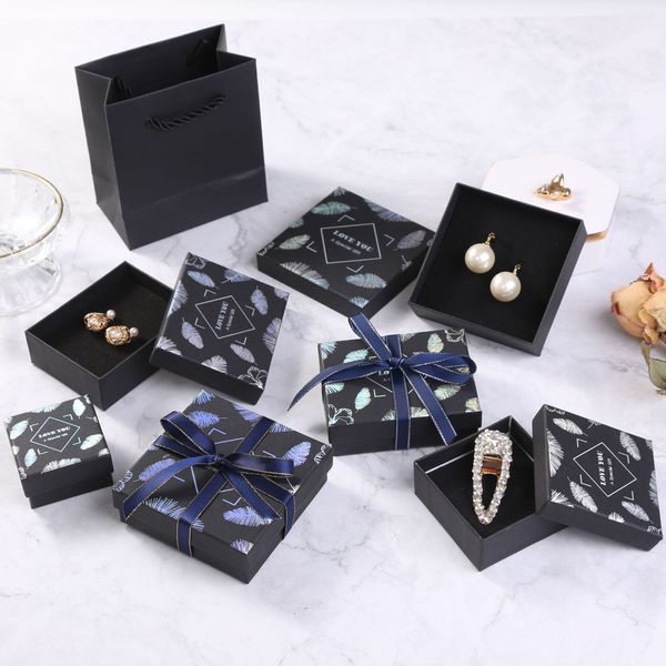

[ddisplay]web celeb feather black jewelry box, love you ring gift case,special necklace storage box,silver pressed pendant organizer display, Black;white