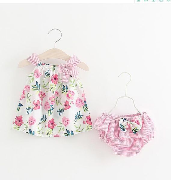 

summer baby girl outfits 2pcs cotton printed butterfly bottom +ruffle bloomer shorts girls outfits baby tracksuit kids boutique clothing, White