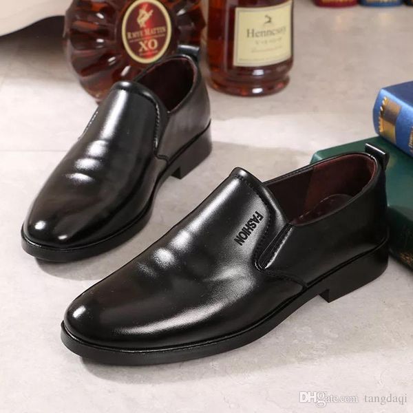 

the new man hanbanyinglun does not wear black pointed leather shoes business dress casual wedding leather shoes