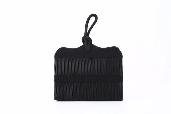 

creative pleated hand bag pure hand-made japanese and korean style cloth bag the party package the clutch novelty handbag, Black