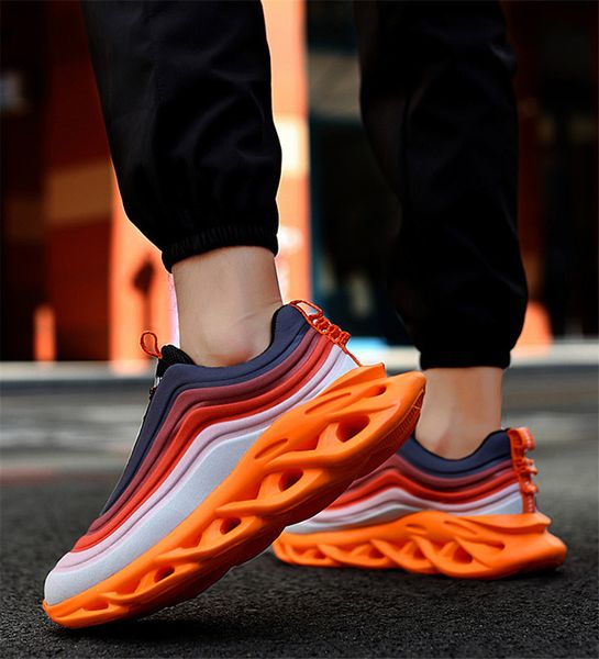 

2019 selling wild breathable fashion designer shoes sneakers tri-color stitching sneakers men's lightweight running shoes