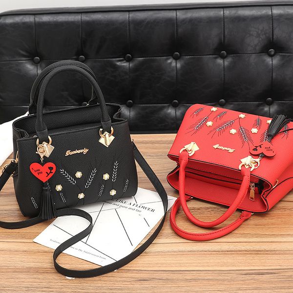 

2019 trend handbag pu skin woman package bale single shoulder package