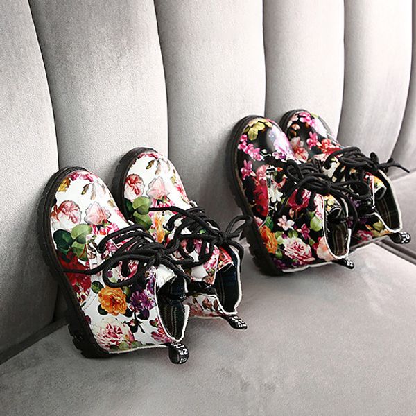 

girls fashion designer boots 2020 brand child flower prined round toe martin boots casual luxury kids shoes with zipper, Black;grey