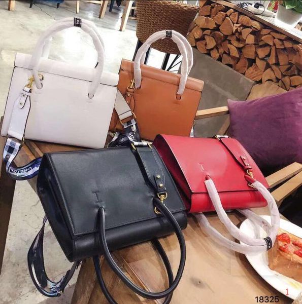 

designer wowomen handbag luxury lady crossbody shoulder bags plain style formal hand bag office worker rg2031831