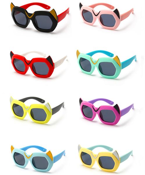 

fashion children polarized light sunglasses cut cartoon eyeglasses anti-uv spectacles kids silicone material sun glasses a, White;black