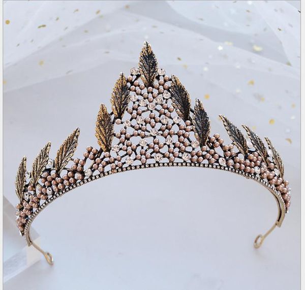 

the queen's crown bride's wedding headdress studio pgraphs wedding dress accessories, Slivery;golden