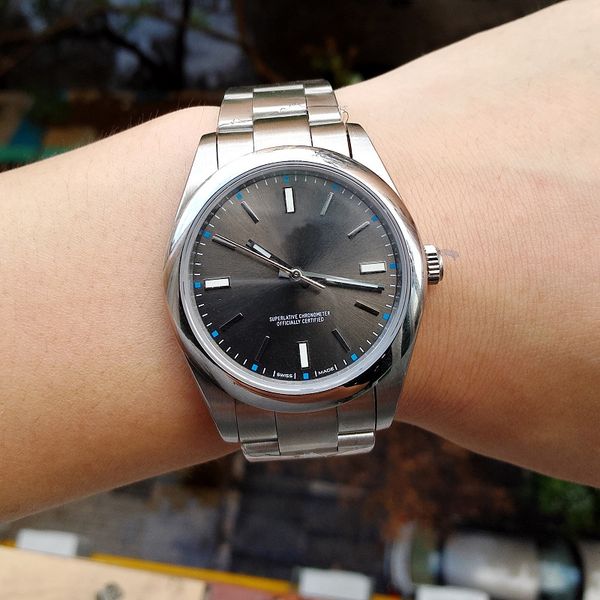 

2019 Luxury WATCH Sapphire Высокое Качество Вечный Без Даты Стальной Купол Серый Циферблат 114