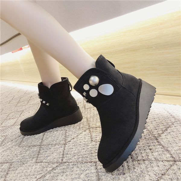 

2019 new winter women boots plus plush keep warm crystal snow boots comfortable non-slip rivet australia emu, Black