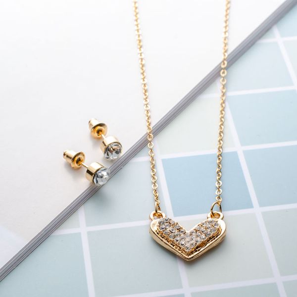 

japan and south korea 2019 personality creative simple ladies heart heart set zircon clavicle chain earrings set wholesale, Silver