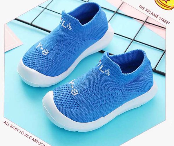 

classic sneaker chaussures enfants fashion smart triple kids shoes platform leather shoes air chaussures shoes011 px558, Black;red