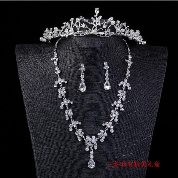 

wedding party one set tiaras beaded flower leaf headwear of bride crown diamond headwear for bride acting initiation graduation zg-135, White;golden