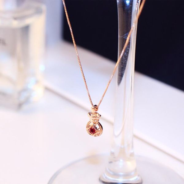 

2019 new money bag stack hollow out cash pendant necklace chain charm rose gold color pendant cubic zircon jewelry for women, Black