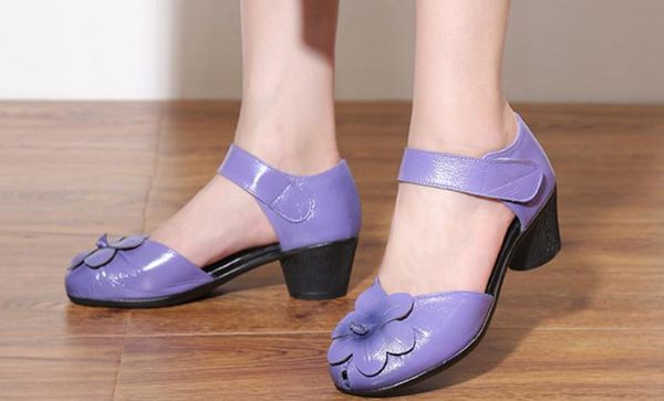 

2019 women's sandals in summer with new style middle heel coarse heel @2411, Black