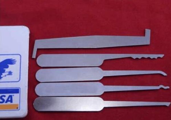 Set 5 In1 Credit Card Lock Pick Set Tool For Locksmith James Bond Credit Card Lock Pick Set Lock Picking Tools Locksmith Tools Hardware Tools Pick