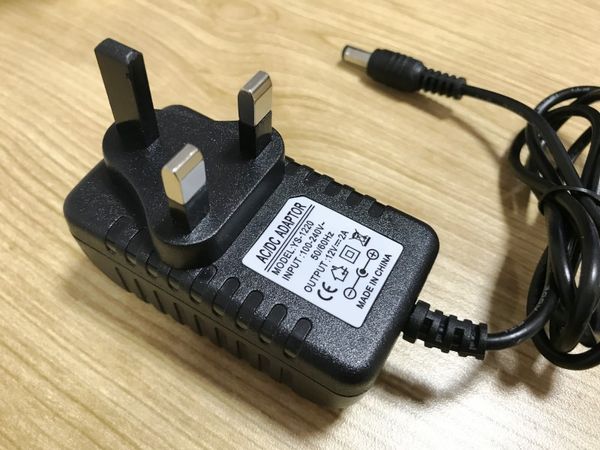 

ac 100v-240v to dc 12v 2a 5.5mm x 2.5mm plug converter wall charger power supply adapter eu us uk plug llfa