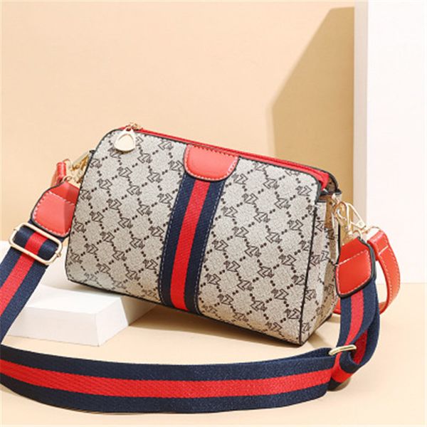 

the new soft leather women bag fashion korean version zipper cute leisure handbag personality shoulder bag crossbody g712