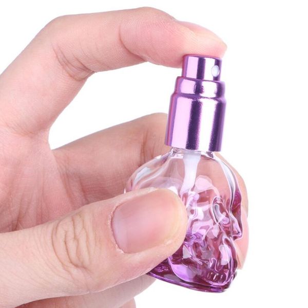 8ml Mini vazio viagem portátil garrafas reutilizáveis ​​Crânio Forma garrafas de perfume de vidro coloridos Amostra Garrafa Parfume 7 Cores frete grátis