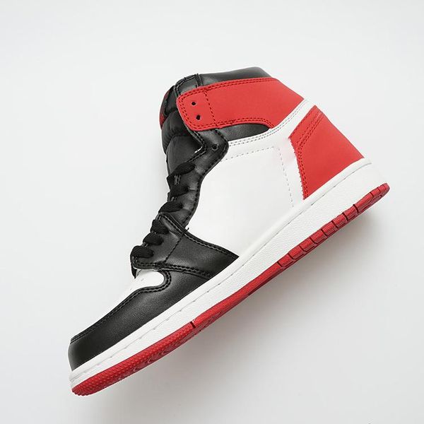 

2020 designer shoes 1 og basketball shoes mens chicago 1s 6 mid new love unc sport shoes women rings sneakers bred toe trainers size 36-47