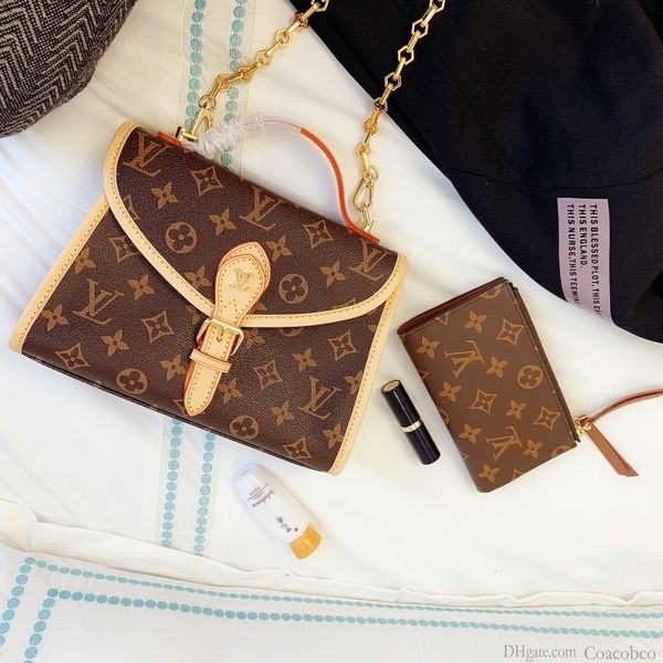 

5 wan 2019 women messenger brown fashion tote bag female simple package package chain bag shoulder bag small square