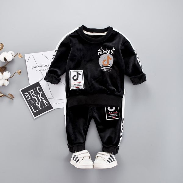 

autumn winter baby boys girls clothing sets warm thick letter print sweatshirt + pants children sport suit kids clothes sets, White