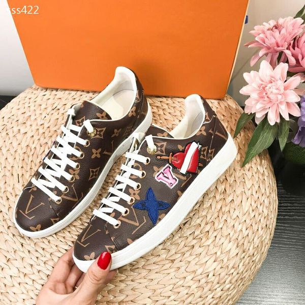 

fashion luxury designer women shoes 2020 new low cut sneakers running platform ladies flat shoes outdoor size 35-41, Black
