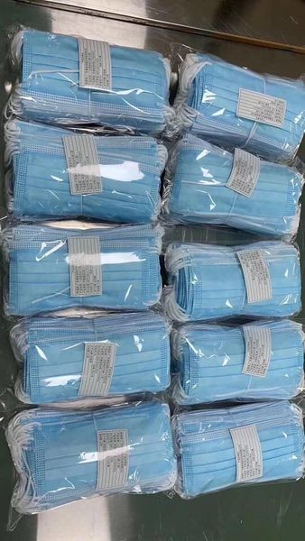 

в наличии!одноразовые маски для лица одноразовые 3 слоя пылезащитная маска лицевой защитный чехол маски набор антипылевая маска свободный ко