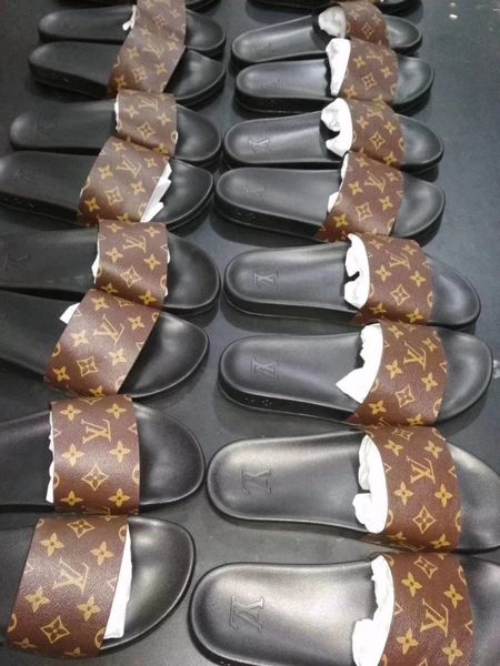 

2019 new men womenl fa hion cau al lipper boy tian bloom print flower lide andal outdoor beach flip flop ize 34 45