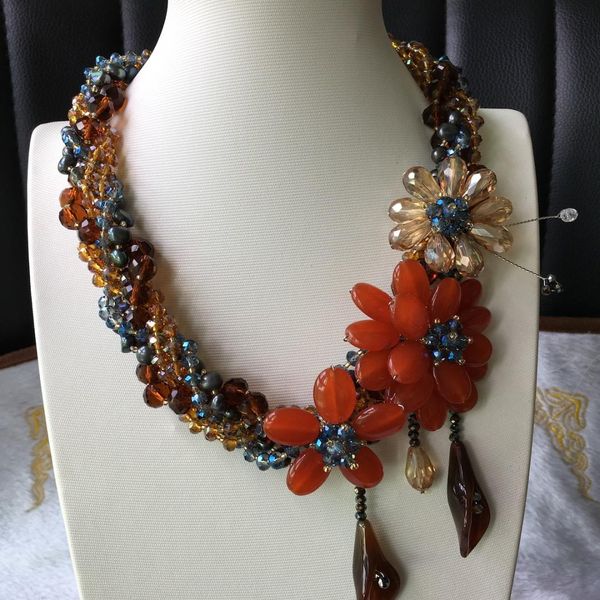 

2018 sell like blue crystal red jades black pearl woven flower choker necklace women jewelry gifts, Golden;silver