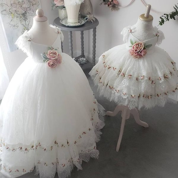 Abiti da ragazza di fiori in pizzo Boho Chic romantici 2019 Designer Sister Set Abito da prima comunione per bambine Lunghezza al ginocchio Lunghezza del pavimento Floreale