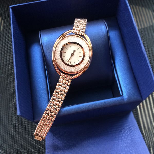 

Модные женские часы. Коробка с часами бесплатная доставка.