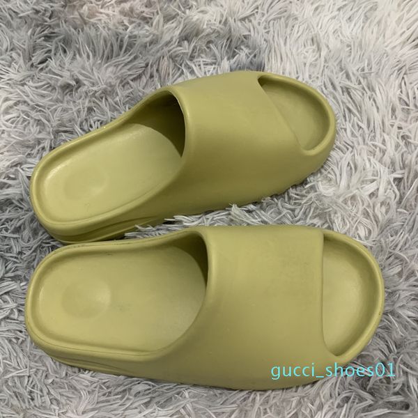 

fashion kanye foam runner designer slippers bone desert sand resin triple black fashion slides mens beach l sandals gear bottoms g01