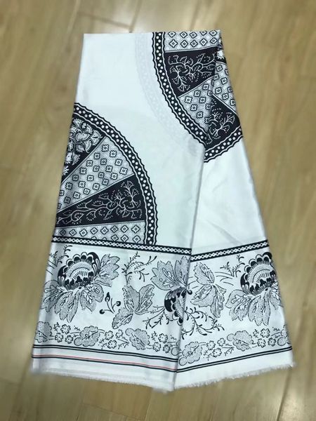 5Yards/pc Bellissimo tessuto di seta chiffon bianco e bel motivo stampato tessuto di pizzo di raso liscio africano per il vestito LG3-6