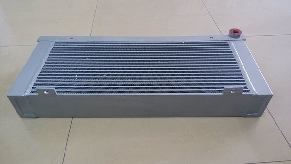 OEM 22451447 pour refroidisseur intermédiaire de compresseur d'air à vis IR après radiateur d'huile d'air plus frais