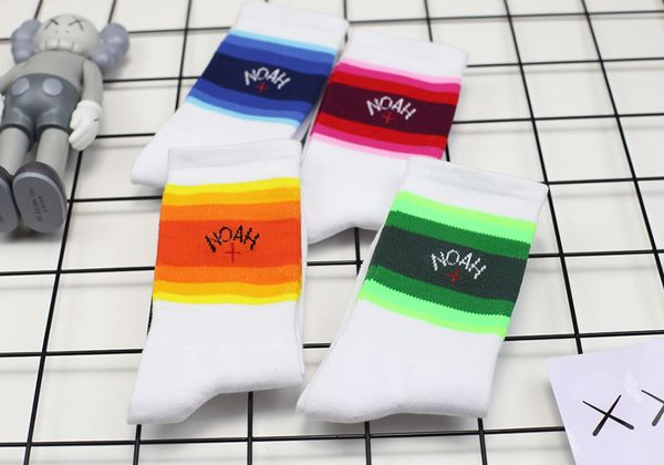 

noah mens womens socks mens designer socks luxury fashion unlabeled printed cotton ankle socks warm floral daren elite sock, Black