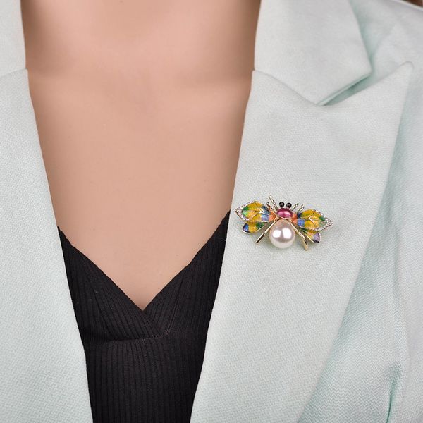 

yellow insect bee brooch for womenr birthday party gift clothes accessories enamel brooches pin jewelry, Gray