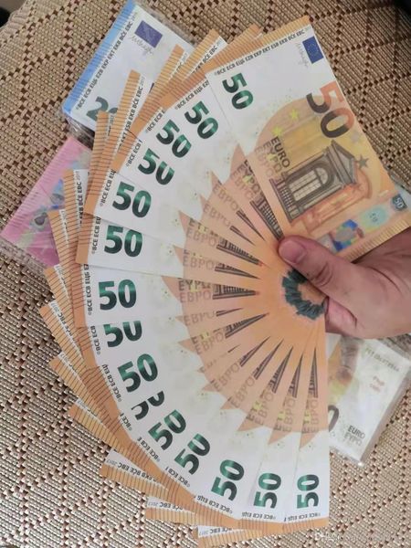 

prop euro money 10 , fake 20 50 100 euro,dollar,fake money counting kids money for movie ,film video