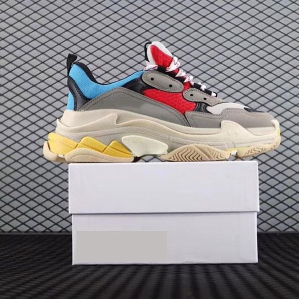

paris 17fw triple-s walking shoe luxury dad shoes chaussures femme triple s 17fw designer sneakers for men women vintage grandpa trainer l30, Black