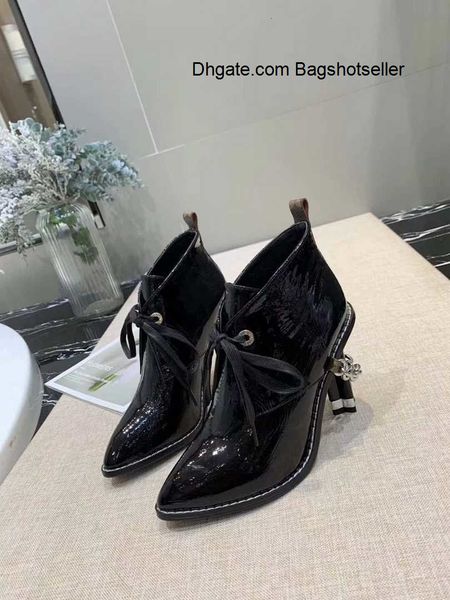 

2019 new classic fashion women high heeled boots with head and thick chain in autumn and winter wzqh1 lk9v, Black;grey