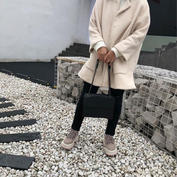 

design women's bag 2020 new ins fashion chain big lingge big bags single shoulder messenger bag