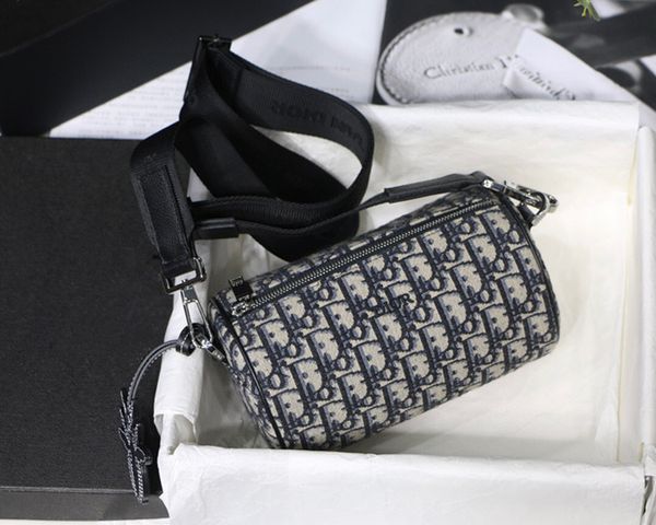 

new women's one-shoulder bag 7a high-end custom quality diagonal cross bag fashion trend leisure style gold metal accessories with deta