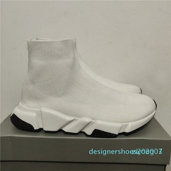 

2020 new designer shoes speed runner trainer black red oreo triple black flat fashion sock casual sneaker aq02 d03