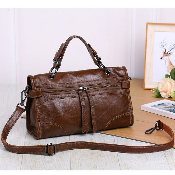 

2019 new leather locomotive classic hand-held messenger dual-purpose women's bag